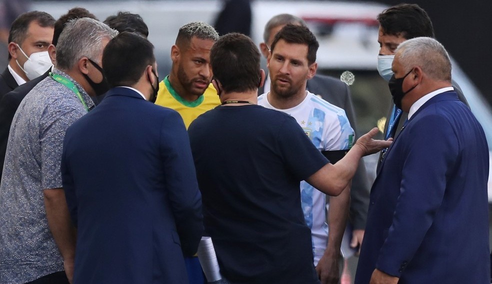 FIFA remarca Brasil x Argentina interrompido