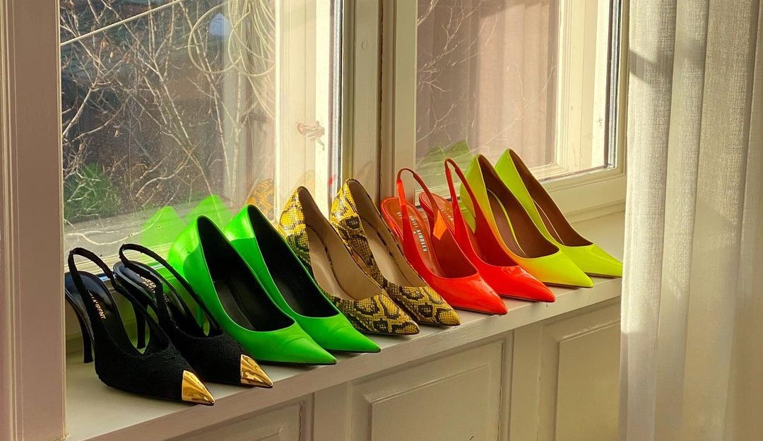 Conheça os calçados que serão tendência durante 2022 Lorena Bueri