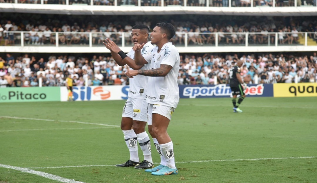 Santos vence América Mineiro e avança para a liderança do Brasileirāo Lorena Bueri