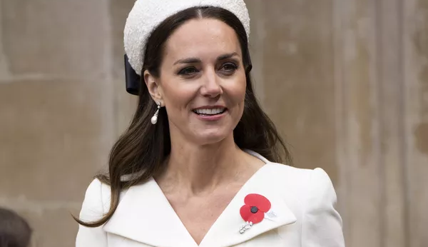 Kate Middleton mostra como é possível aderir a moda sustentável Lorena Bueri