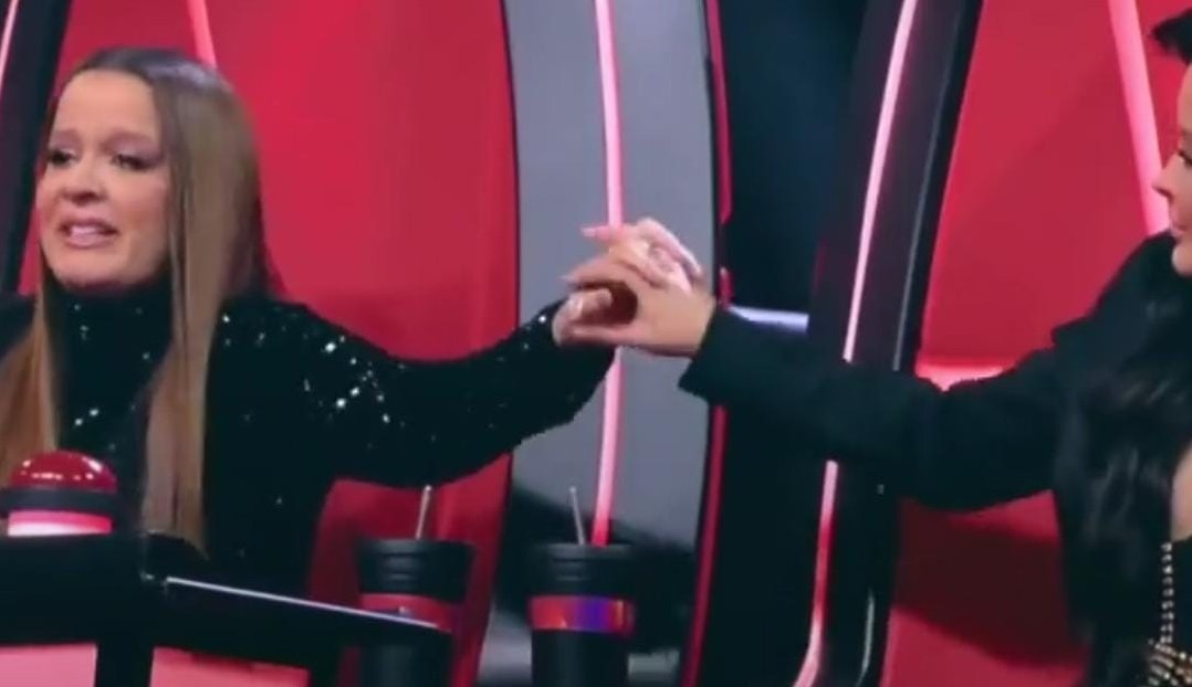 Cantora Maraisa chora após participante do “The Voice Kids” cantar a música de Marília Mendonça