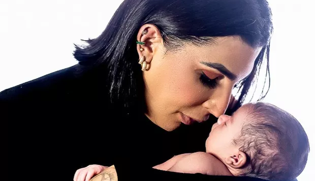 Pepita comemora o primeiro dia das mães com o filho Lucca Lorena Bueri
