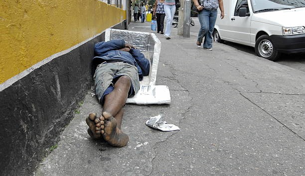 Com a pandemia de covid-19, o número de pessoas em situação de rua aumentou 31% na cidade de São Paulo Lorena Bueri