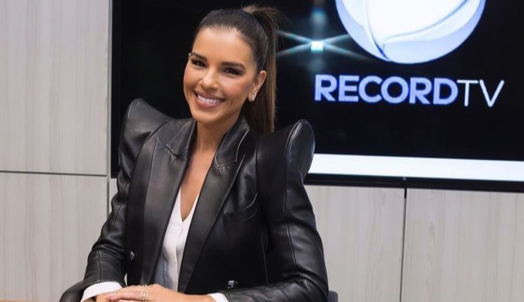  Mariana Rios é a nova apresentadora do ‘Ilha Record’ Lorena Bueri