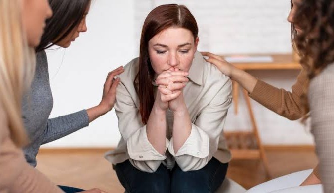 Mulheres com questões de saúde mental relutam em buscar ajuda, segundo pesquisa realizada nos EUA Lorena Bueri