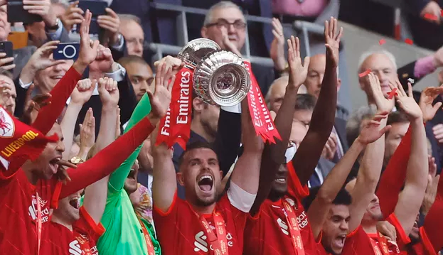 Liverpool ganha o Chelsea nos pênaltis e conquista a Copa da Inglaterra Lorena Bueri