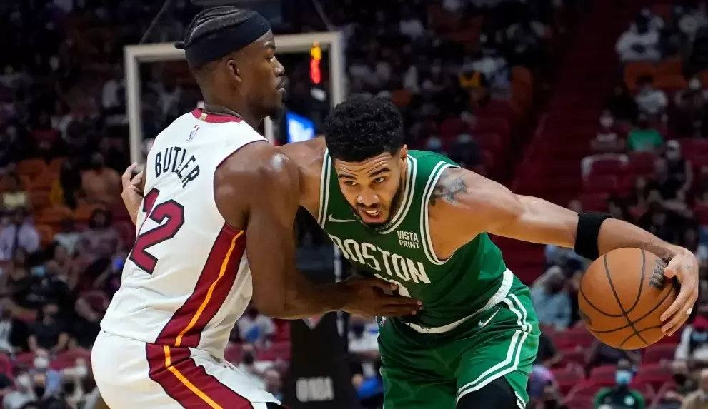 Miami Heat e Boston Celtics se enfrentam pela final do Leste: confira detalhes da série de confrontos