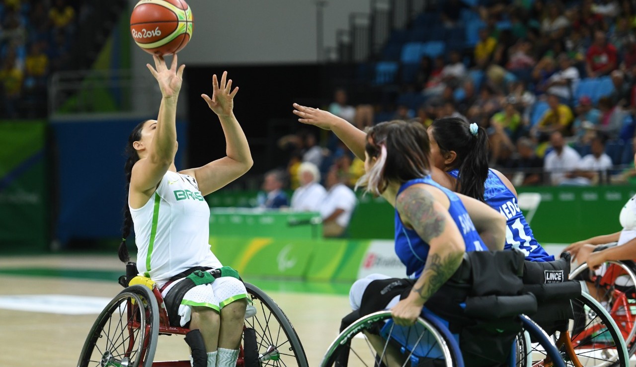 11 estrelas do basquete em cadeira de rodas Lorena Bueri