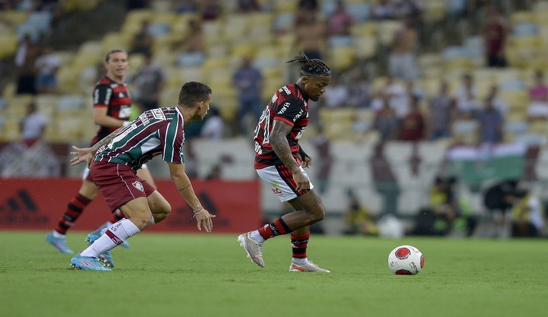 Flamengo supera Fluminense em uma virada de tirar o fôlego