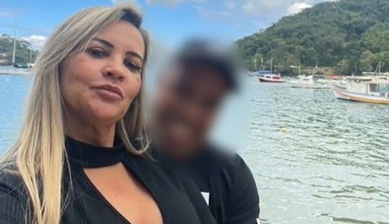 Mulher é presa após envenenar o enteado com butox  Lorena Bueri