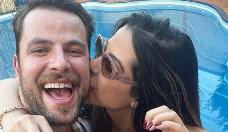 Laís Caldas e Gustavo Marsenga comemoram aniversário de namoro em hospital