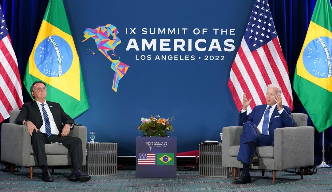 “Igual a um casamento”: Bolsonaro e Biden ‘reatam’ relacionamento em reunião bilateral, segundo Bolsonaro