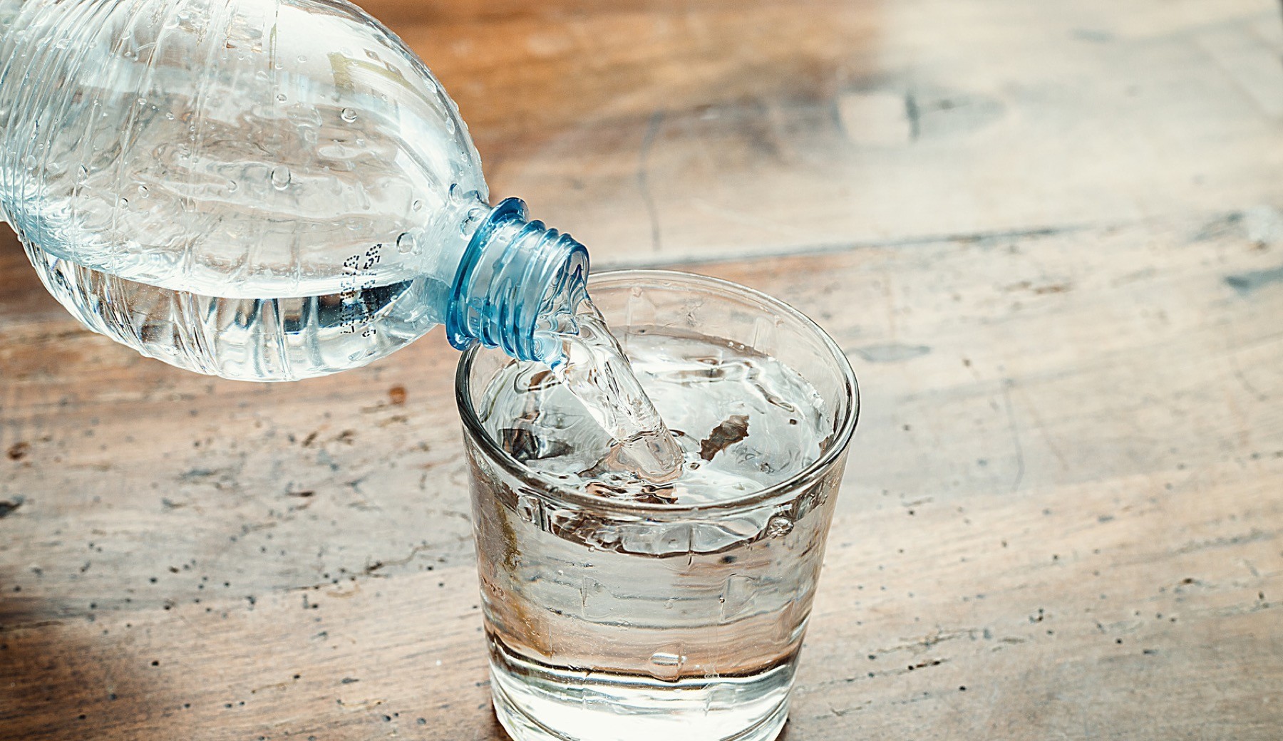 Hidratação e emagrecimento: Saiba como a água ajuda na perda de peso