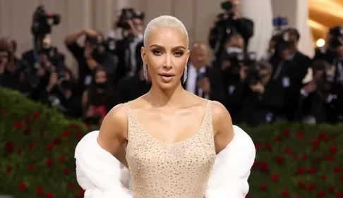 Kim Kardashian nega ter devolvido vestido de Marilyn Monroe em “condições ruins” após o Met Gala
