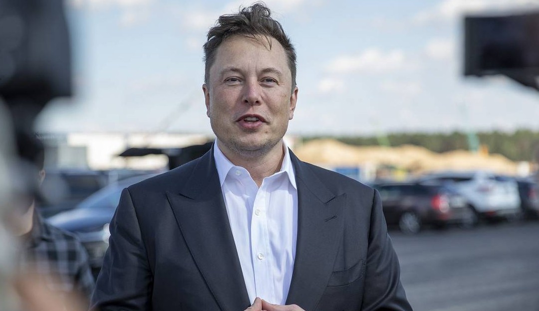 Elon Musk é processado por suposto esquema de pirâmide com Dogecoin