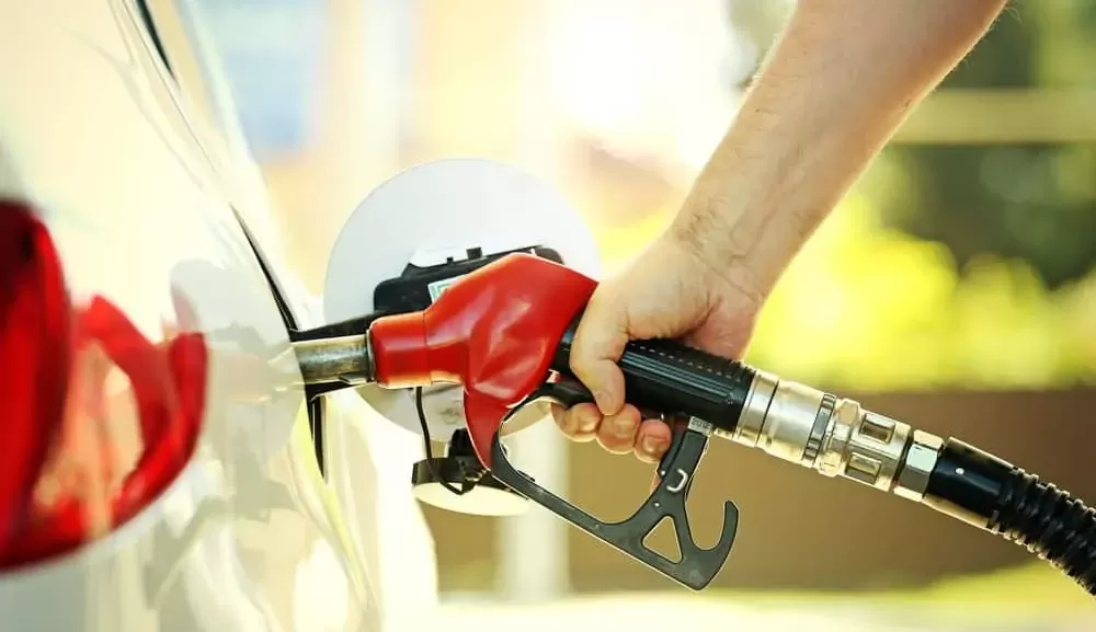 Petrobras: Novo reajuste eleva o preço da gasolina e do diesel Lorena Bueri