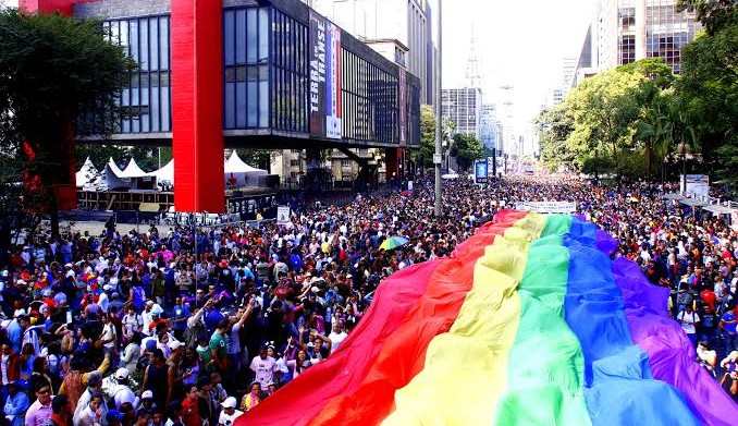 Parada do Orgulho LGBT+ retorna hoje a Avenida Paulista Lorena Bueri
