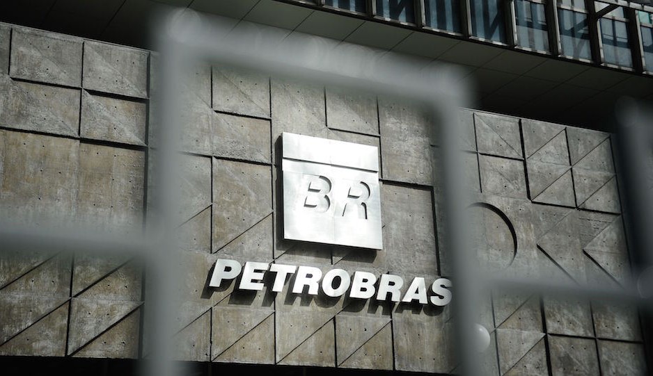A conselheria Rosângela, afirma que Bolsonaro trata a Petrobras como um time de bairro Lorena Bueri