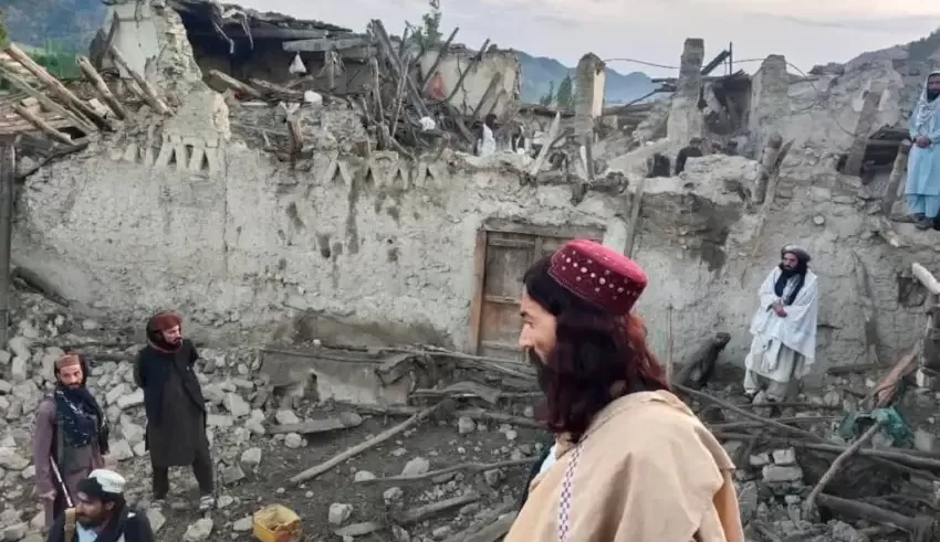 Terremoto mata mais de 1.000 pessoas no Afeganistão
