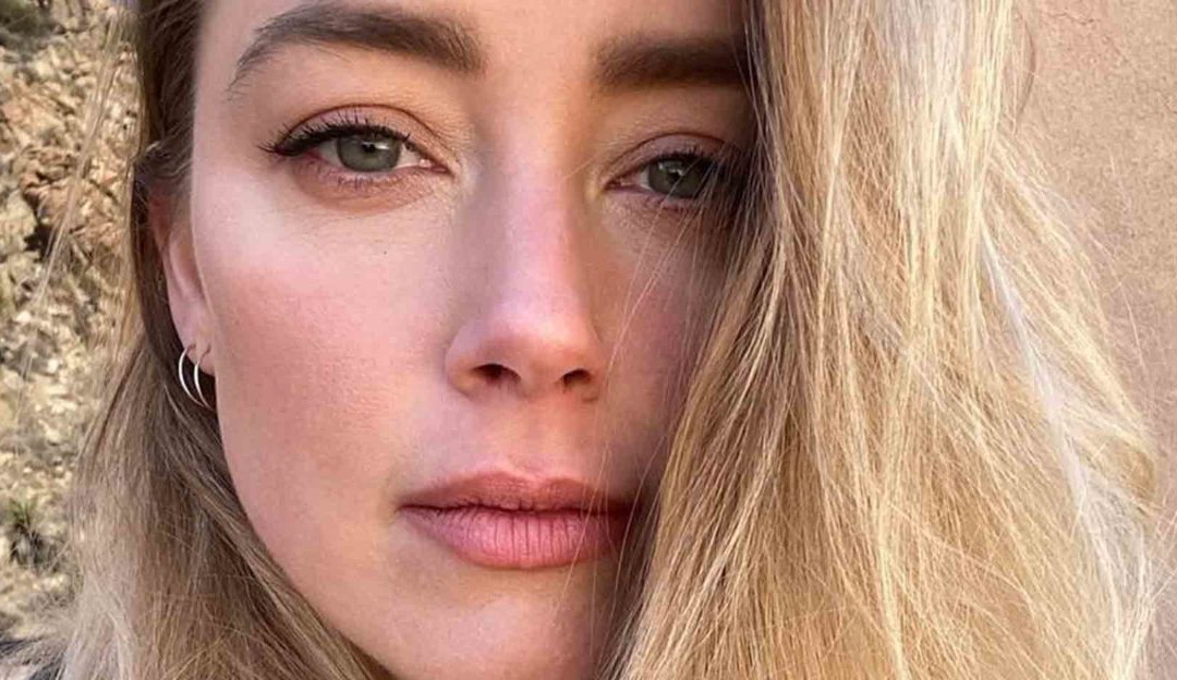 Amber Heard estaria desolada após perder batalha judicial contra Depp; entenda Lorena Bueri