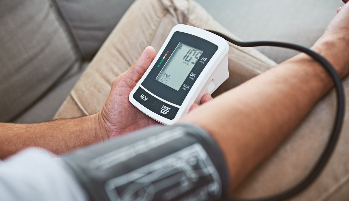 Cientistas do Texas desenvolvem 'tatuagem eletrônica', capaz de monitorar a pressão arterial por até 5 horas