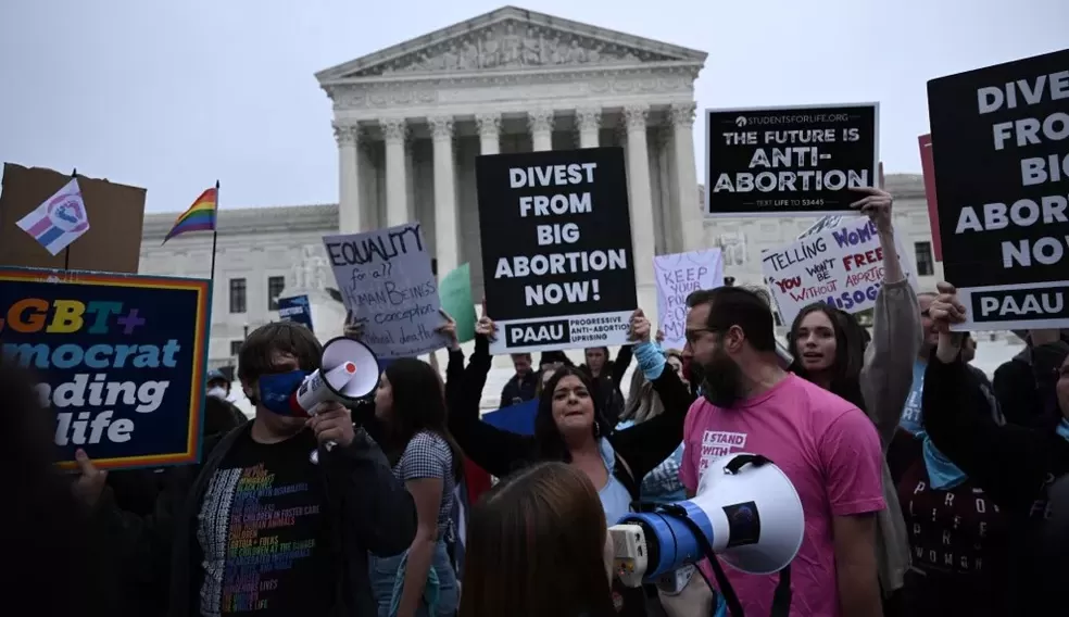 Aborto Legal: Suprema Corte Americana derruba lei que garantia o procedimento