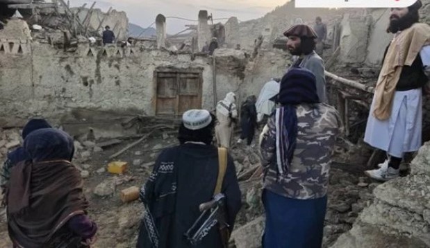 Talibã pede ajuda humanitária após terremoto no Afeganistão Lorena Bueri