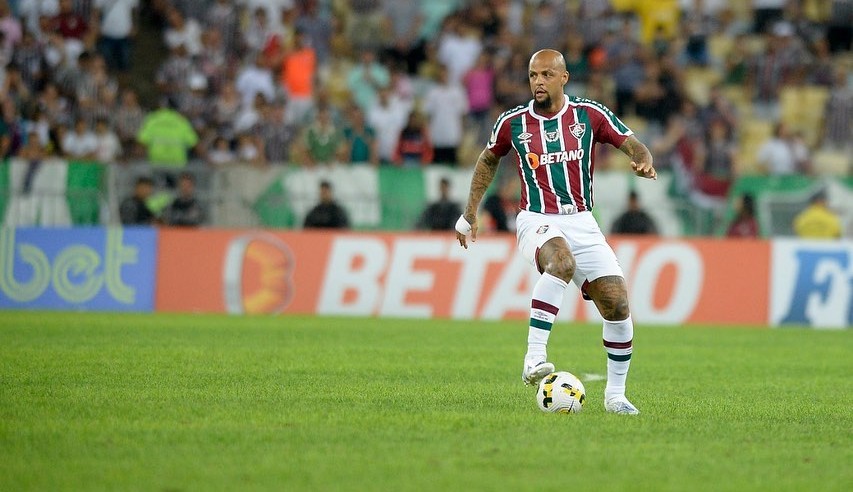 Felipe Melo é assaltado após jogo do Fluminense Lorena Bueri