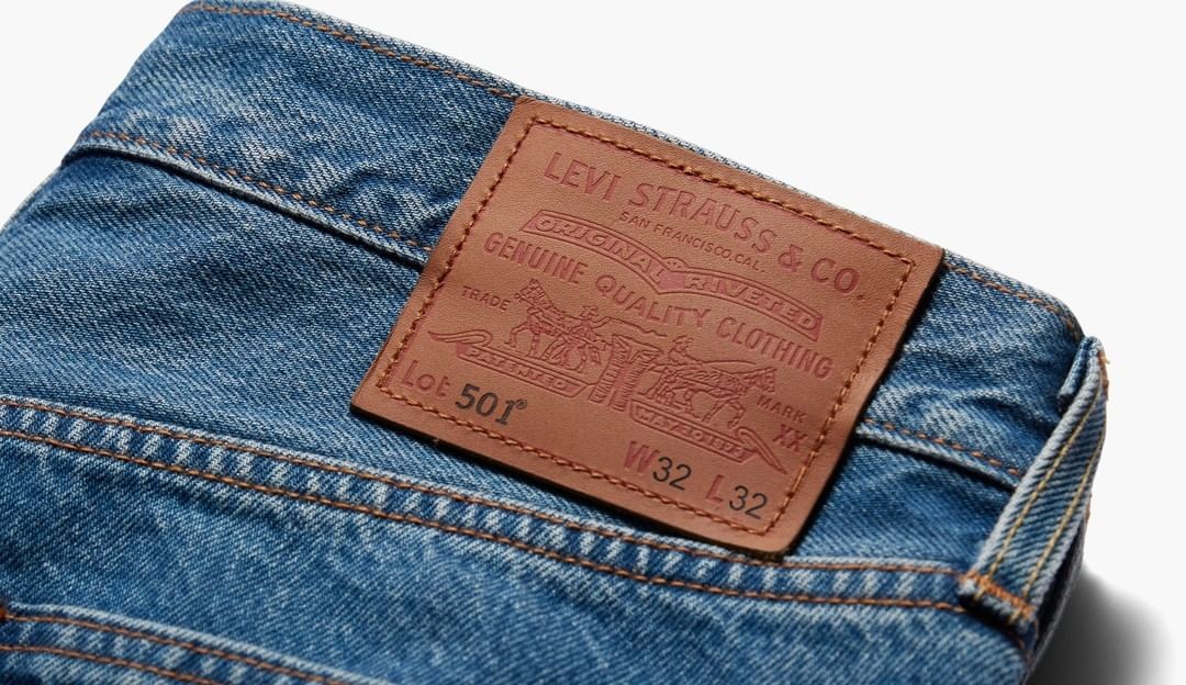 Levi’s, marca que inventou a calça jeans, comemora 50 anos no Brasil