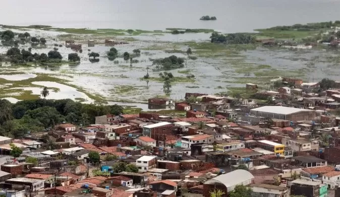 Os municípios de Alagoas estão em situação de emergência após chuvas fortes Lorena Bueri