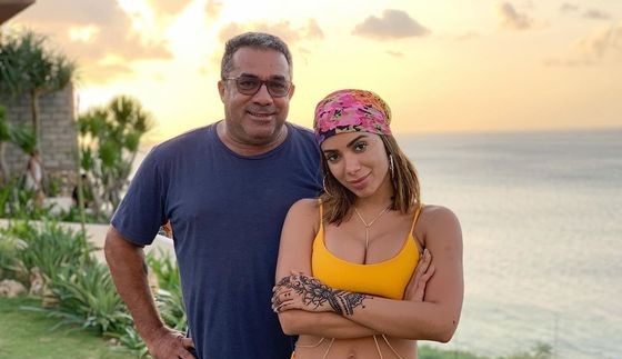 Pai de Anitta fala sobre câncer de pulmão e recuperação