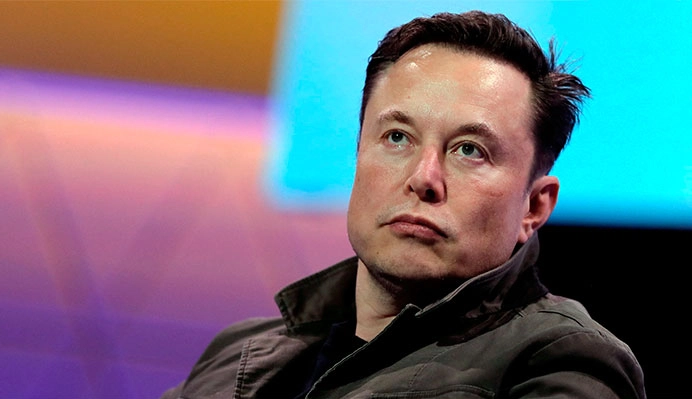 Elon Musk desiste de comprar Twitter e internet não perdoa