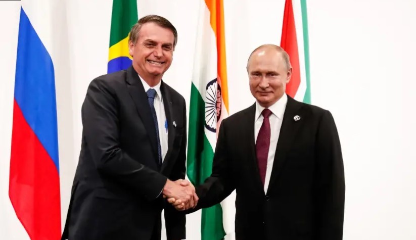 Bolsonaro afirma que acordo para comprar diesel da Rússia está 'quase certo'