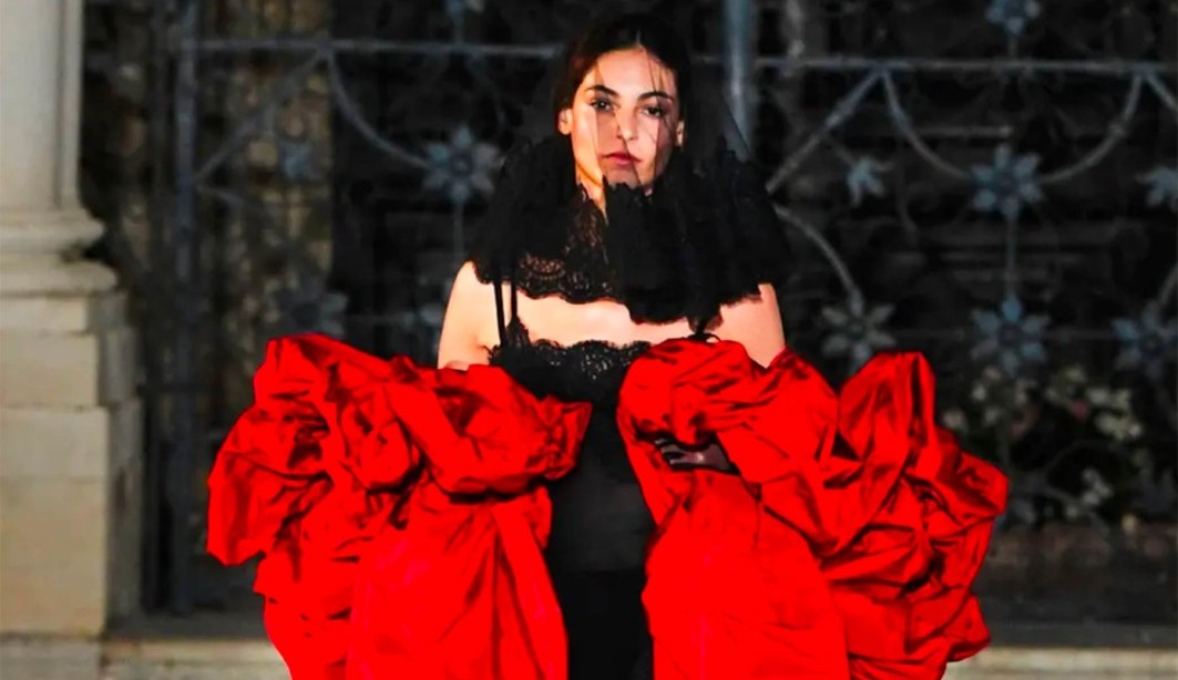 Evento da Alta Moda de Dolce & Gabbana tem a presença de várias celebridades Lorena Bueri