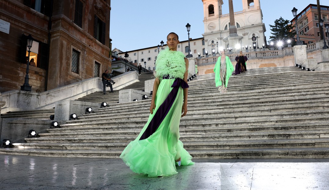 Dior afirma que desfile da Valentino prejudicou suas vendas em Roma