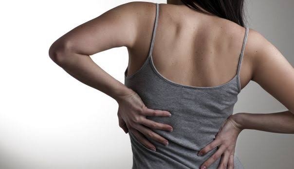 Dor crônica nas costas atinge 2 em cada 10 brasileiros  Lorena Bueri