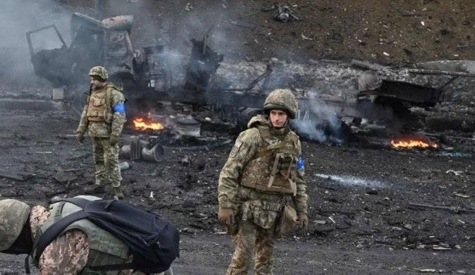 Guerra na Ucrânia: EUA e Reino Unido estimam que mais de 15 mil soldados russos já foram mortos nos confrontos Lorena Bueri