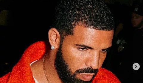 Drake usa redes sociais e diz sobre o uso dos seus jatos particulares