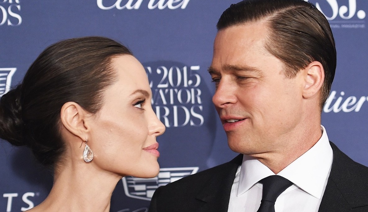 Brad Pitt é surpreendido durante premiação: devido advogados de Angelina Jolie