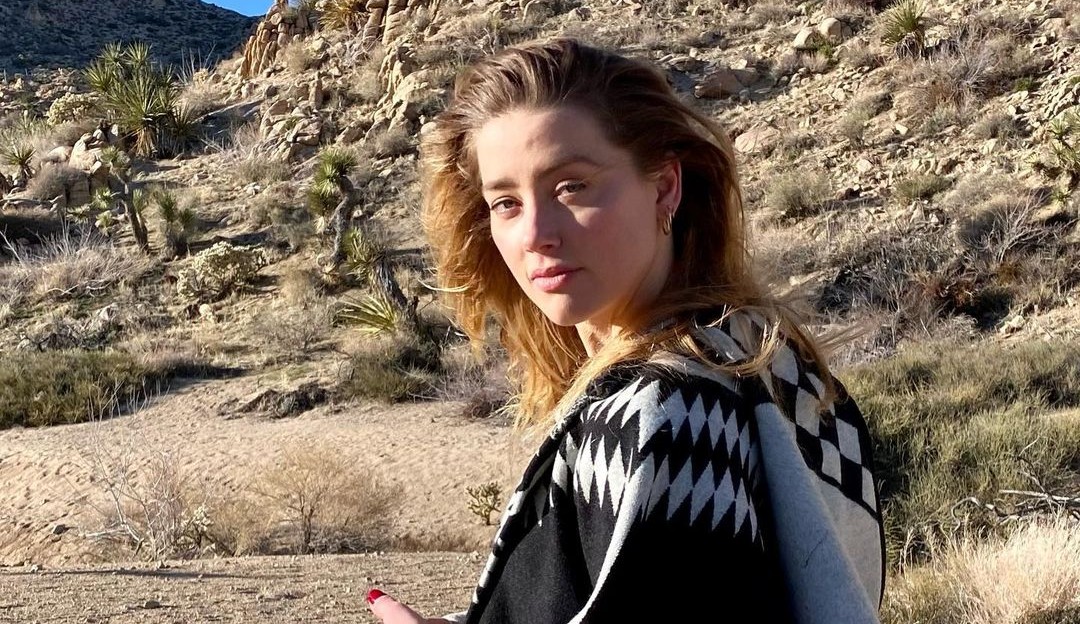Amber Heard vende mansão em deserto da Califórnia, para quitar dívida com Johnny Depp