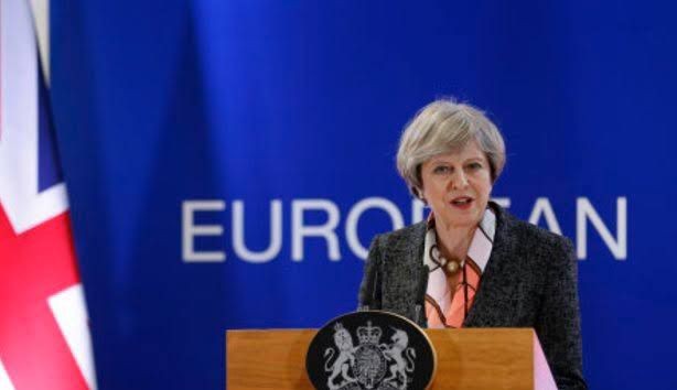 Theresa May comenta inflação no Reino Unido: “Teremos tempos difíceis à frente” Lorena Bueri