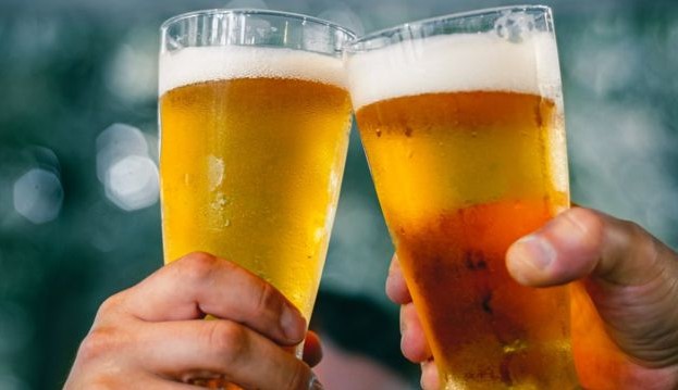Dia Mundial da Cerveja: 5 receitas para fazer em celebração ao dia