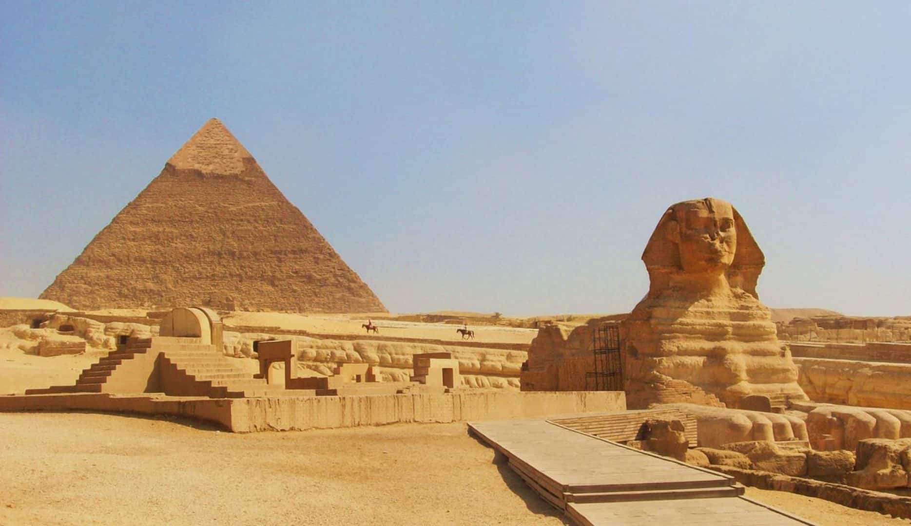 De pirâmides a palácio com jardins, atrações turísticas no Egito podem surpreender 