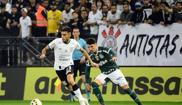 Corinthians perde para Palmeiras com gol contra da equipe  Lorena Bueri