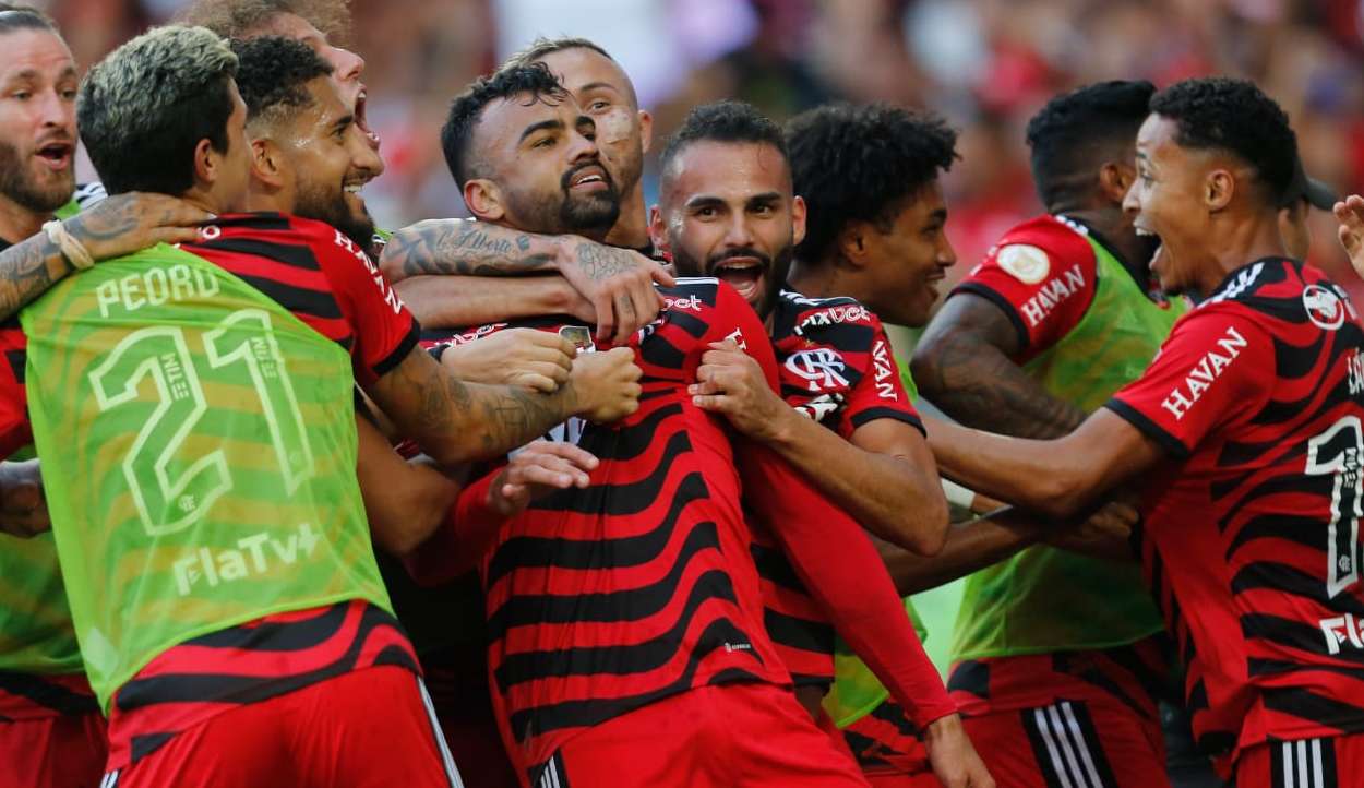 Flamengo goleia Athletico  Paraense e continua na briga pelo brasileirão Lorena Bueri
