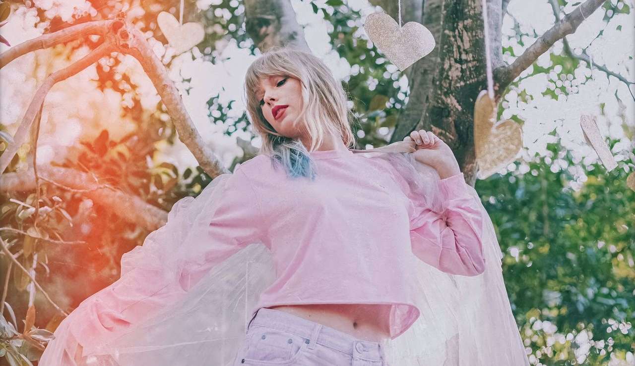 “Lover”, de Taylor Swift, segue na Billboard 200 pelo terceiro ano