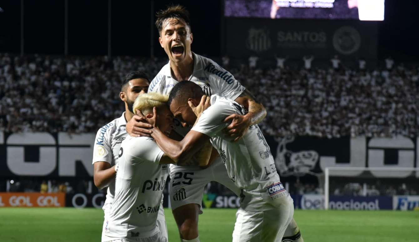 Santos conta com brilho de Soteldo e vence o São Paulo na Vila Belmiro 
