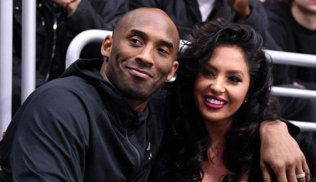 Viúva de Kobe Bryant posta homenagem ao ex-atleta