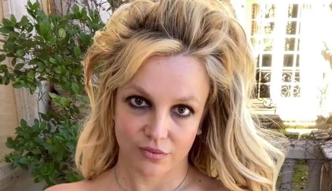 Britney Spears exclui Instagram após agradecer Elton John por parceria musical Lorena Bueri