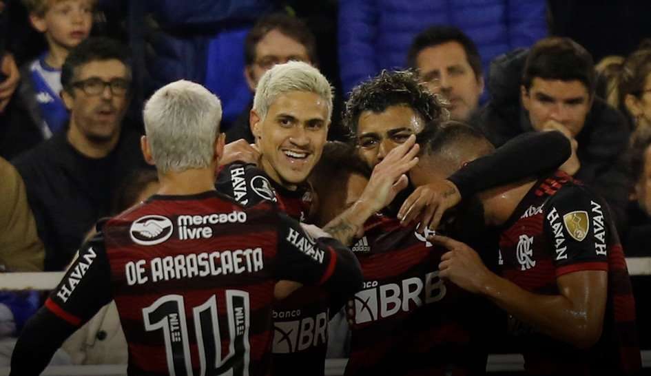  Com direito a goleada, Flamengo vence na Argentina e fica a poucos passos da final da Copa Libertadores   Lorena Bueri